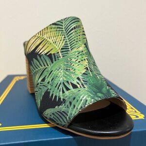 Sbicca Green and Yellow Tropical Mules